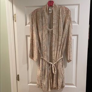 Silk paisley print chemise & robe set